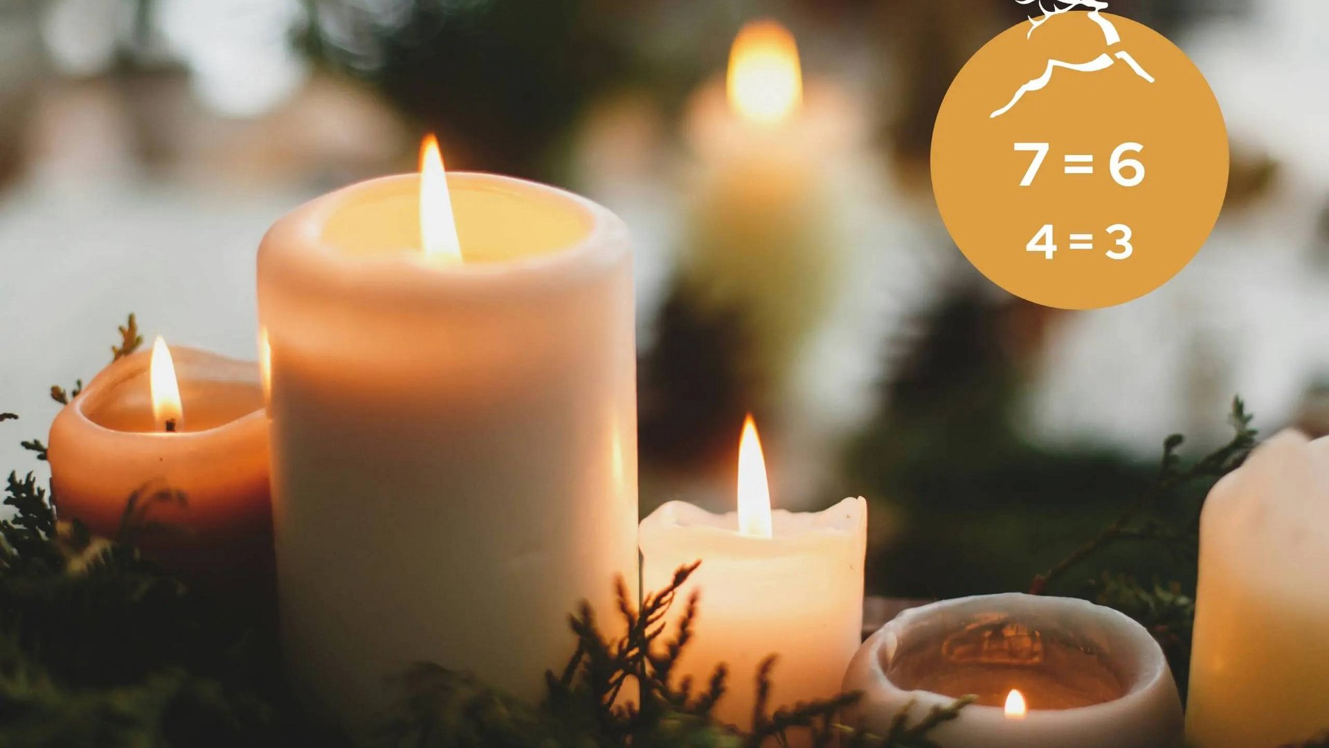 Willkommen im einzigen 5-Sterne-Hotel im Stubaital! Brennende Kerzen mit Dekoration und einem Symbol für Adventssonntage